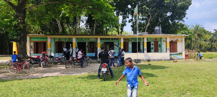 আলমডাঙ্গার হাড়োকান্দি সরকারি প্রাথমিক বিদ্যালয়ের ভারপ্রাপ্ত প্রধান শিক্ষকের বিরুদ্ধে আর্থিক অনিয়মের অভিযোগ