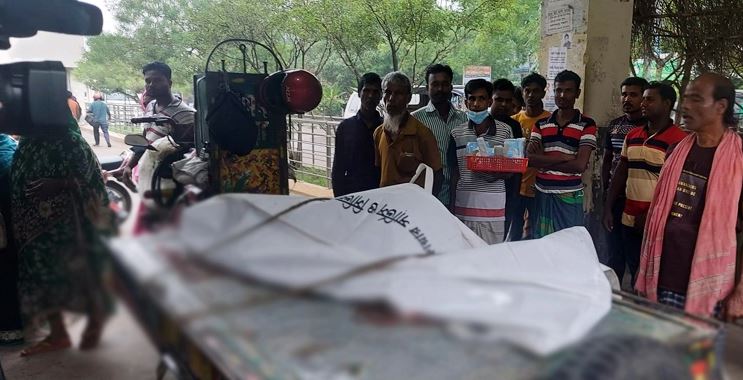 কুষ্টিয়ার সড়কে ঝরল ৪ প্রাণ