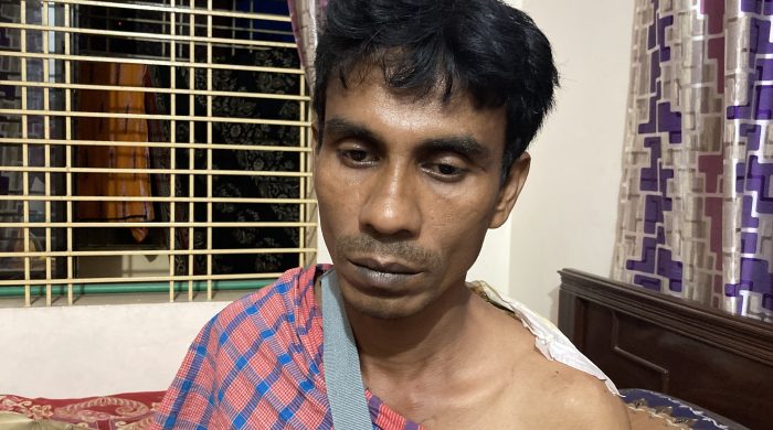 চাঁদা না পেয়ে ব্যবসায়ীকে কুপিয়েছে দুর্বৃত্তরা