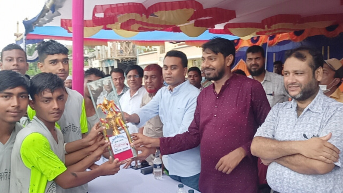 আলমডাঙ্গায় ৪৯তম গ্রীষ্মকালীন ক্রীড়া প্রতিযোগিতা ও পুরস্কার বিতরণী