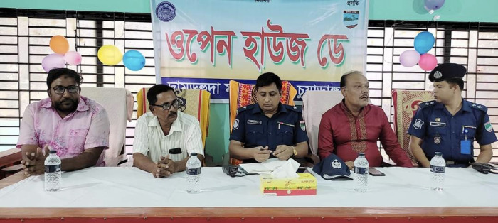 কার্পাসডাঙ্গায় ওপেন হাউজ ডে অনুষ্ঠানে ওসি ফেরদৌস ওয়াহিদ