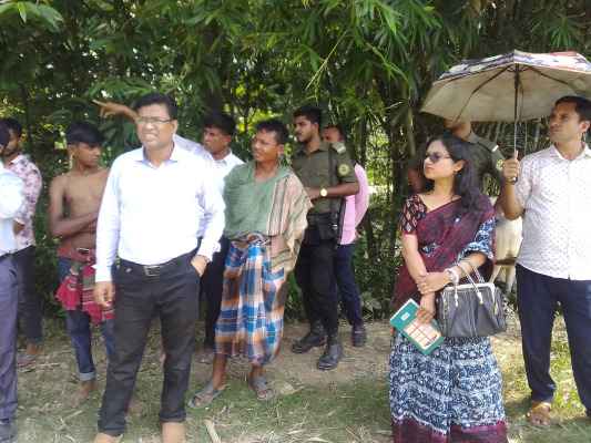 হরিণাকুণ্ডুতে ভ্রাম্যমাণ আদালতে দুজনকে জরিমানা