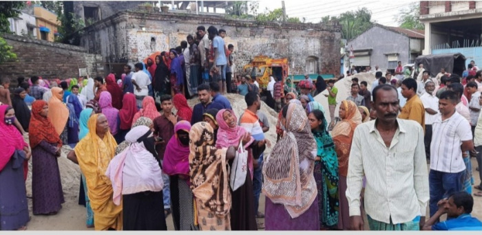 আলমডাঙ্গায় চাঞ্চল্যকর জোড়া খুনের ঘটনায় অজ্ঞাতনামাদের নামে হত্যা মামলা দায়ের