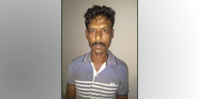 জয়রামপুরে নিজের মেয়েকে ধর্ষণের অভিযোগে লম্পট পিতা আটক