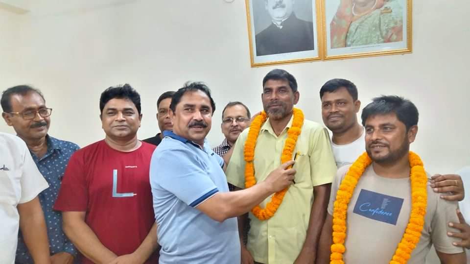জীবননগরে বিএনপির দুই নেতার আওয়ামী লীগে যোগদান