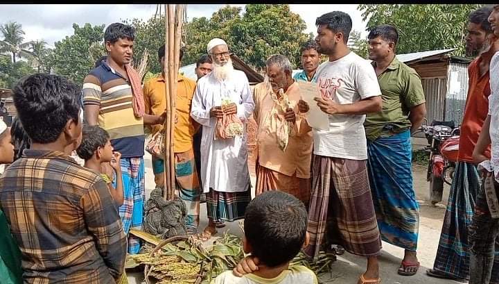 তিতুদহে জনগণের হাতে টিয়াপাাখি শিকারী আটক, মুচলেকায় মুক্তি