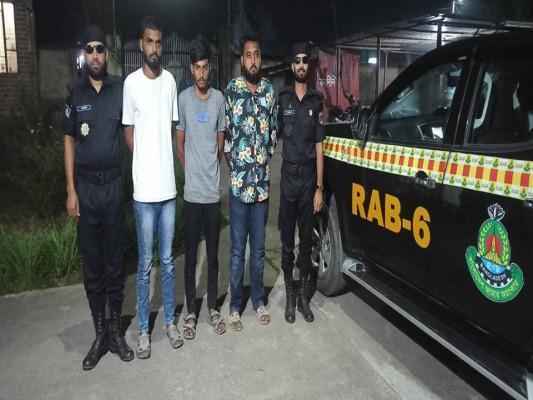 জাল টাকাসহ জালিয়াতি চক্রের তিনজন গ্রেপ্তার