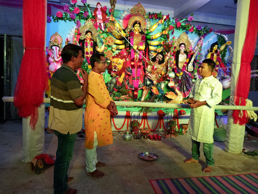 দামুড়হুদা উপজেলায় উৎসবমুখর পরিবেশে উদ্যাপিত হচ্ছে শারদীয় দুর্গোৎসব