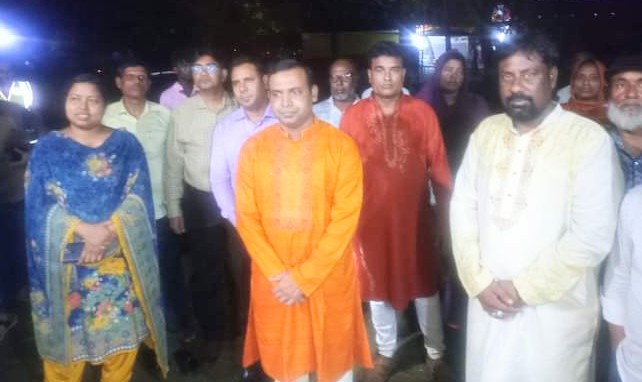 আলমডাঙ্গা ও দামুড়হুদার বিভিন্ন পূজামণ্ডপ পরিদর্শন করলেন ডিসি আমিনুল ও এসপি মামুন