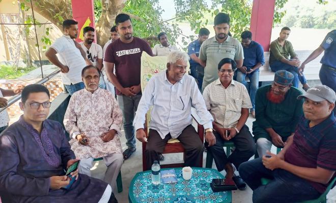 আলমডাঙ্গা বধ্যভূমির সংস্কার ও উন্নয়ন কাজ পরিদর্শনকালে এমপি ছেলুন জোয়ার্দ্দার