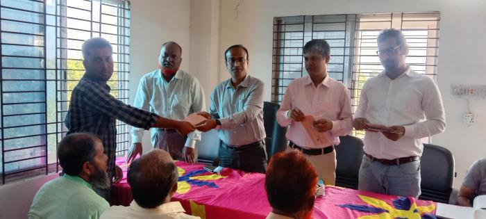 আন্দুলবাড়ীয়ায় অগ্রণী ব্যাংক লিমিটেডের উদ্যোগে কৃষি ঋণ বিতরণ