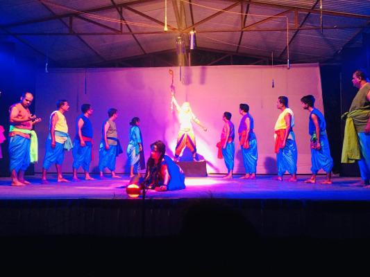 চুয়াডাঙ্গায় নাটক ‘নীল সিন্দুরিয়া’ মঞ্চস্থ
