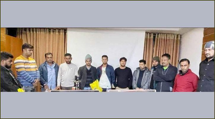 ৫ কোটি টাকার স্বর্ণ জব্দ, ভারতীয় নাগরিকসহ আটক ১২