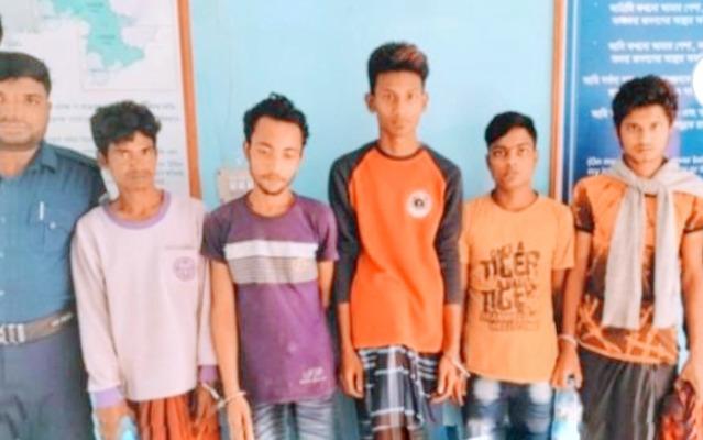 গাংনীতে দিন-দুপুরে চুরির ঘটনায় সন্দেহভাজন পাঁচজন আটক