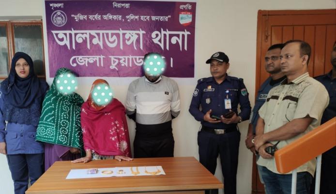 আলমডাঙ্গা থেকে দিন-দুপুরে চুরি হওয়া স্বর্ণালঙ্কার কুষ্টিয়ায় উদ্ধার