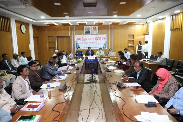 চুয়াডাঙ্গা জেলা উন্নয়ন ও সমন্বয় কমিটির সভায় জেলা প্রশাসক মোহাম্মদ আমিনুল ইসলাম খান