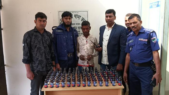 মুজিবনগরে ফেনসিডিলসহ মাদক ব্যবসায়ী আটক