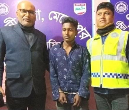 গাংনীতে হেরোইন ও ইয়াবাসহ যুবক আটক