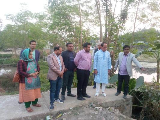 চুয়াডাঙ্গা জেলা পরিষদের জমি উদ্ধারে অবৈধ দখলদারদের বিরুদ্ধে মাঠে চেয়ারম্যান মনজু