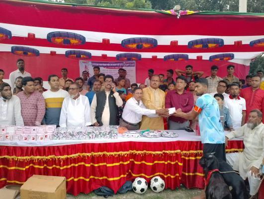 কার্পাসডাঙ্গায় ফুটবল টুর্নামেন্টে বাঘাডাঙ্গা চ্যাম্পিয়ন