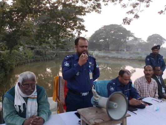 দর্শনায় ফলচাষীদের সঙ্গে মতবিনিময় সভা