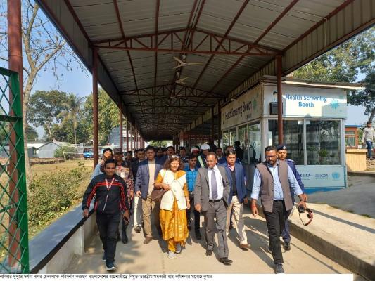 দর্শনা বন্দর চেকপোস্ট পরিদর্শনকালে ভারতীয় সহকারী হাই কমিশনার