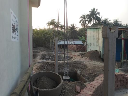 কার্পাসডাঙ্গায় নালিশি জমিতে পাকা ঘর নির্মাণের অভিযোগ