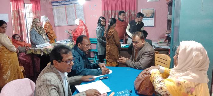 দর্শনায় লিটিল এঞ্জেল কিন্ডার গার্ডেন স্কুলে অনিয়ম ও দুর্নীতির অভিযোগ