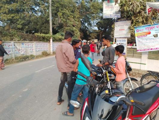 কার্পাসডাঙ্গায় ট্রাফিক পুলিশের অভিযানে মামলাসহ ২৩টি মোটরসাইকেল আটক 