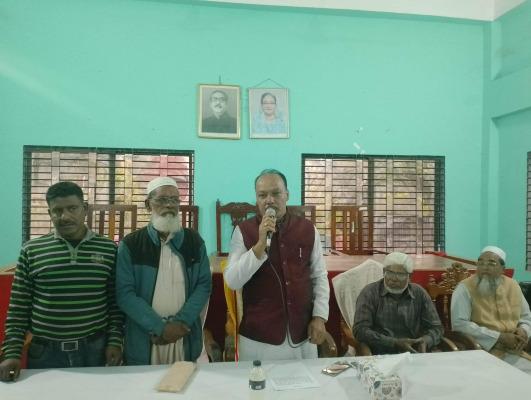 কার্পাসডাঙ্গা বাজার দোকান মালিক সমিতির নির্বাচিত কমিটির শপথ গ্রহণ অনুষ্ঠিত