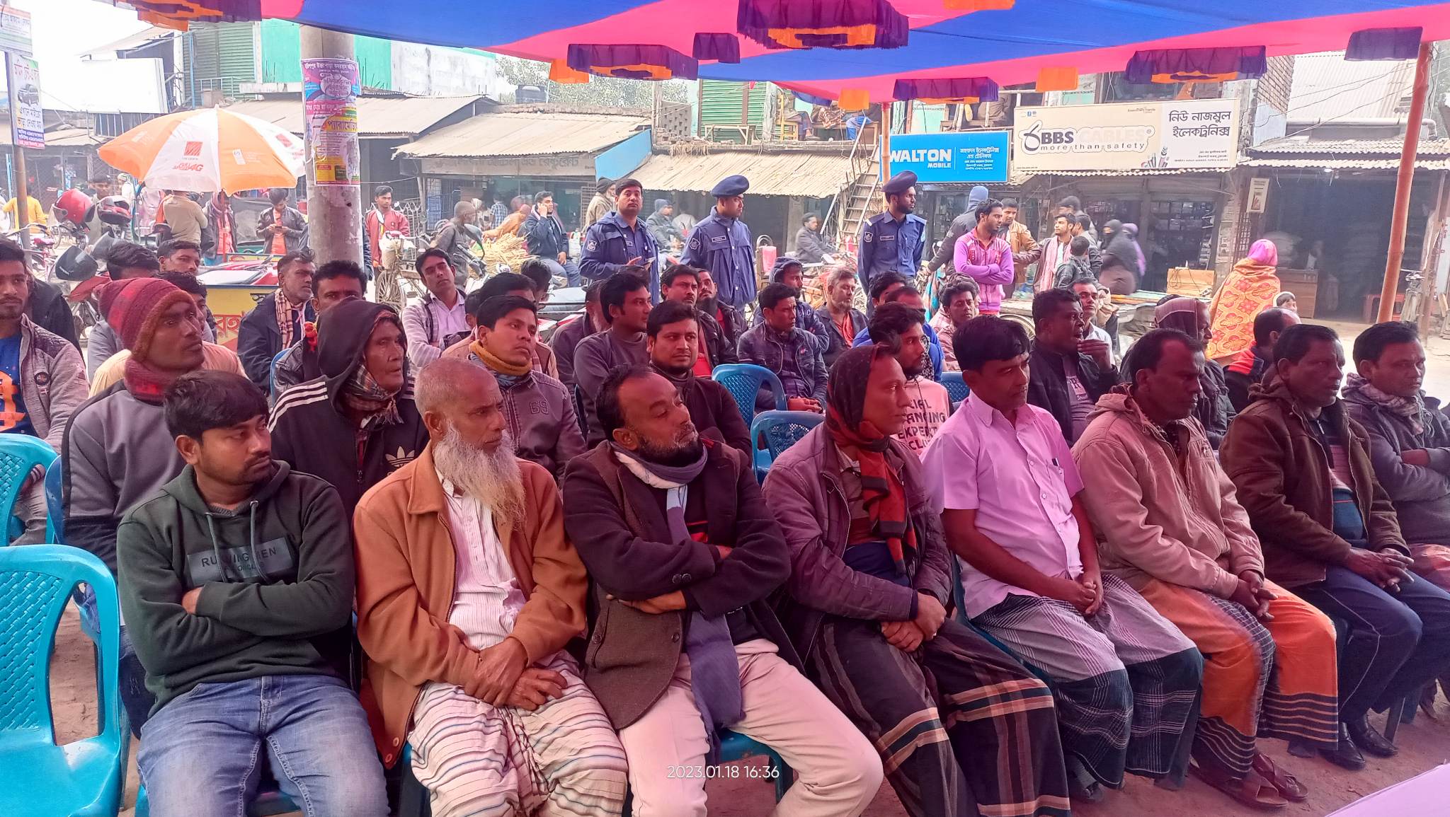 হিজলগাড়ীতে বিট পুলিশের উঠান বৈঠকে এএসপি মুন্না বিশ্বাস