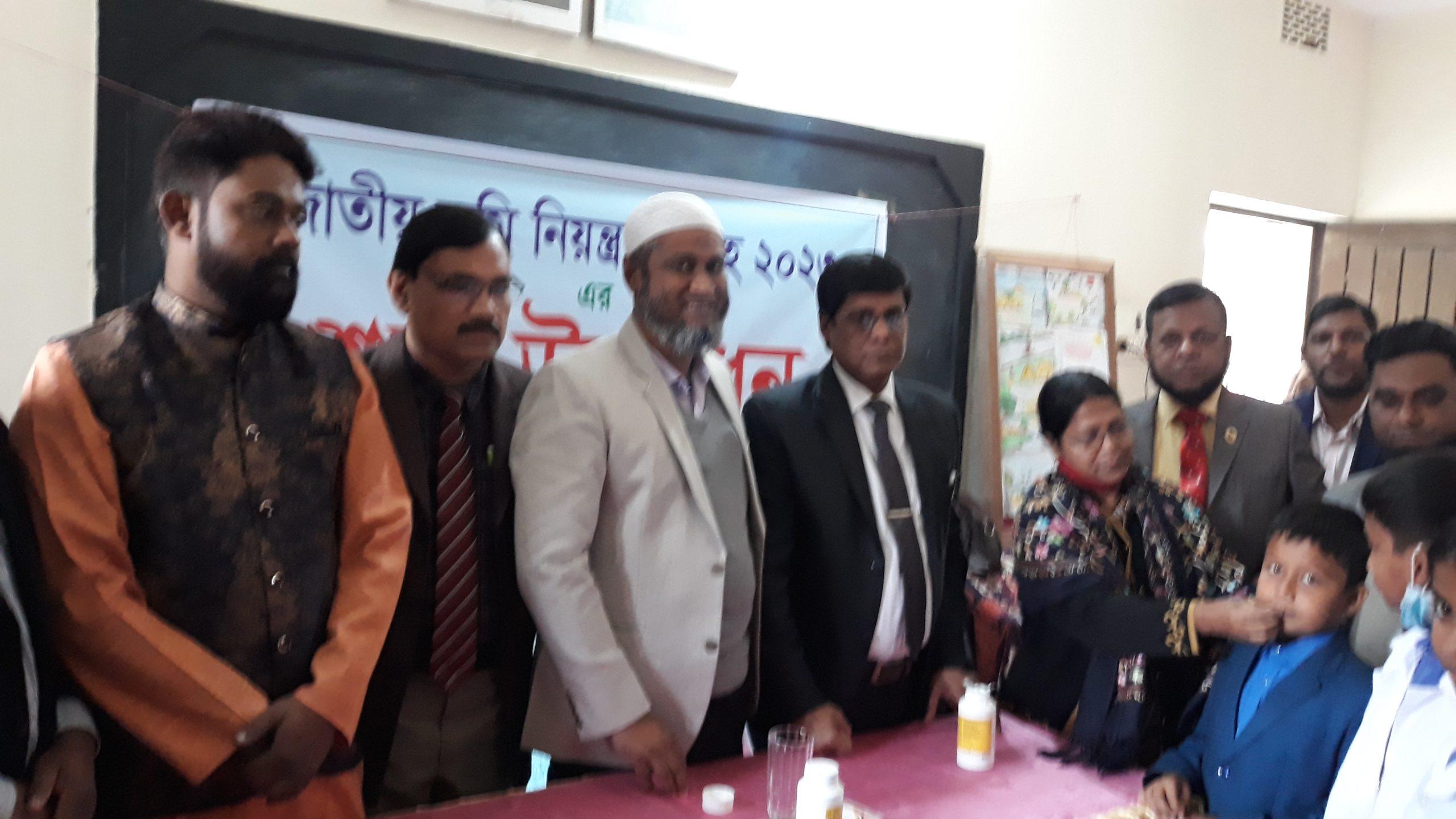 চুয়াডাঙ্গায় জাতীয় কৃমি নিয়ন্ত্রণ সপ্তাহের উদ্বোধন