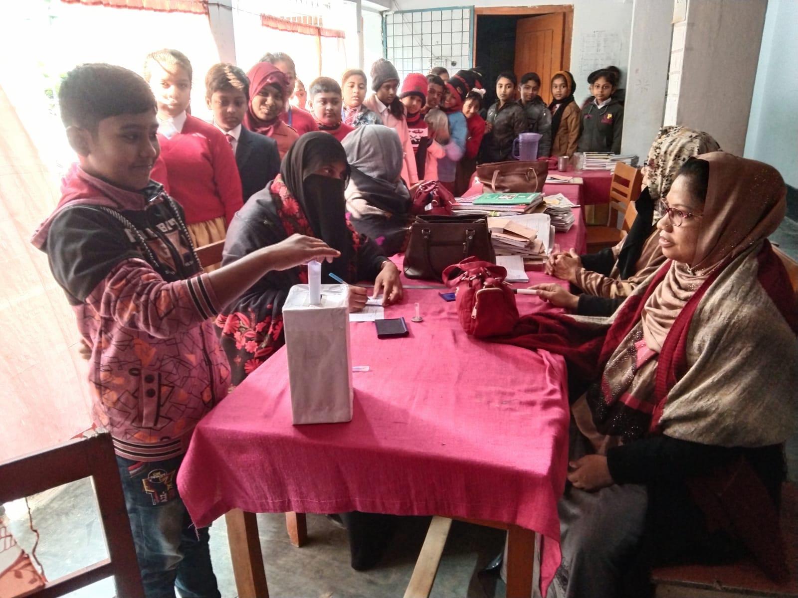 আলমডাঙ্গা কলেজিয়েট স্কুলের স্টুডেন্ট ক্যবিনেট নির্বাচন অনুষ্ঠিত