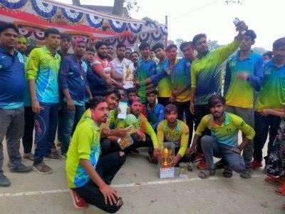 চুয়াডাঙ্গায় ডি.পি.এল ক্রিকেট টুর্নামেন্ট চ্যাম্পিয়ন ‘দাসপাড়া কিংস’