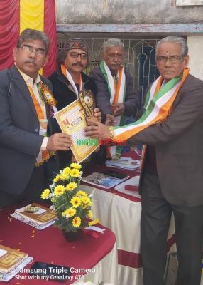 ভারতে সাহিত্য সম্মাননা পেলেন আলমডাঙ্গার বিশিষ্ট সাহিত্যিক হামিদুল ইসলাম আজম