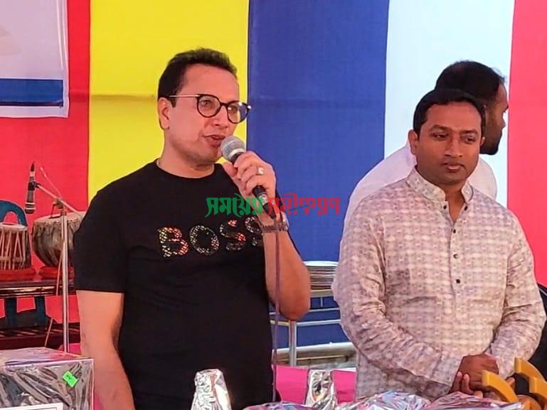 নানা আয়োজনে চুয়াডাঙ্গা-বরিশালের মানুষ মিলেমিশে একাকার