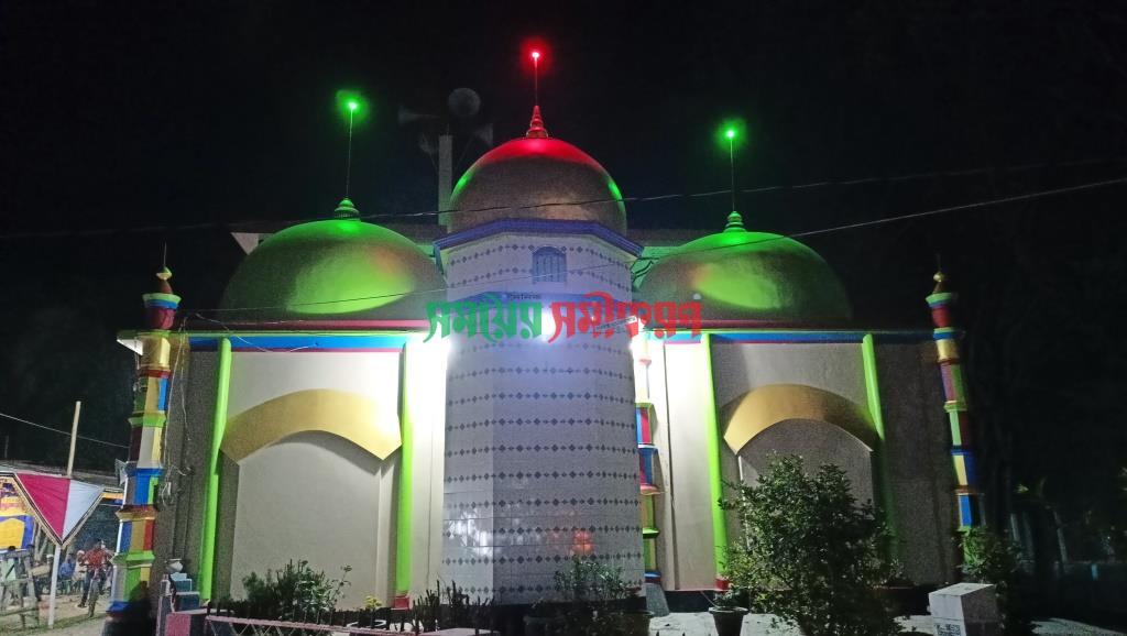 ঐতিহ্যবাহী ঠাকুরপুর মসজিদের ইছালে সওয়াব আজ