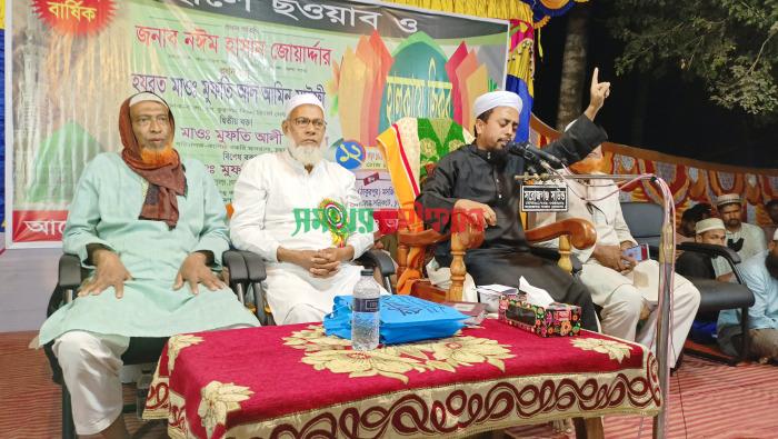 ঐতিহ্যবাহী পীরগঞ্জ ঠাকুরপুর মসজিদের বার্ষিক ইছালে সওয়াব অনুষ্ঠিত