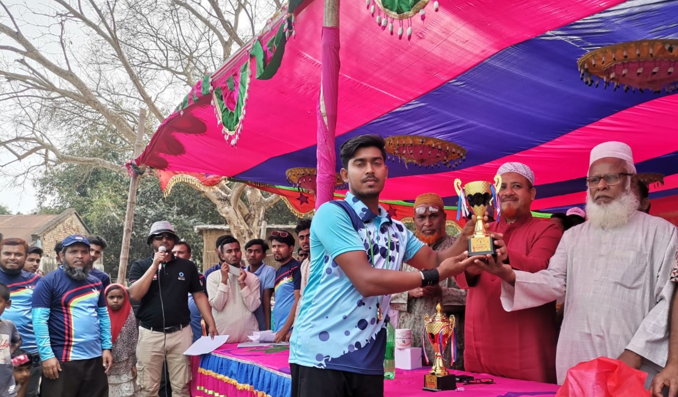 চুয়াডাঙ্গায় ইয়ুথ ক্লাবের উদ্যোগে ক্রিকেট টুর্নামেন্ট