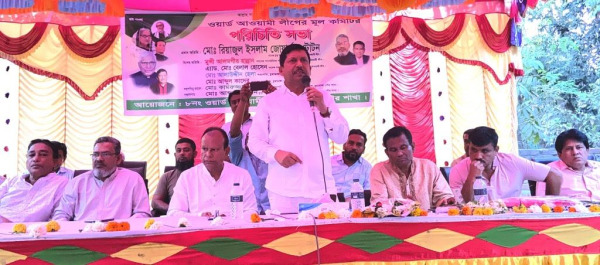 চুয়াডাঙ্গা পৌর ৮ নম্বর ওয়ার্ড আ.লীগের পরিচিতি সভায় টোটন জোয়ার্দ্দার