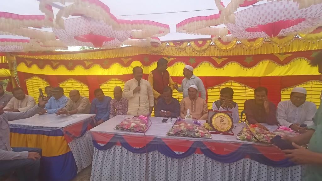 গাংনীতে সাবেক ছাত্রলীগ নেতাদের মিলনমেলা