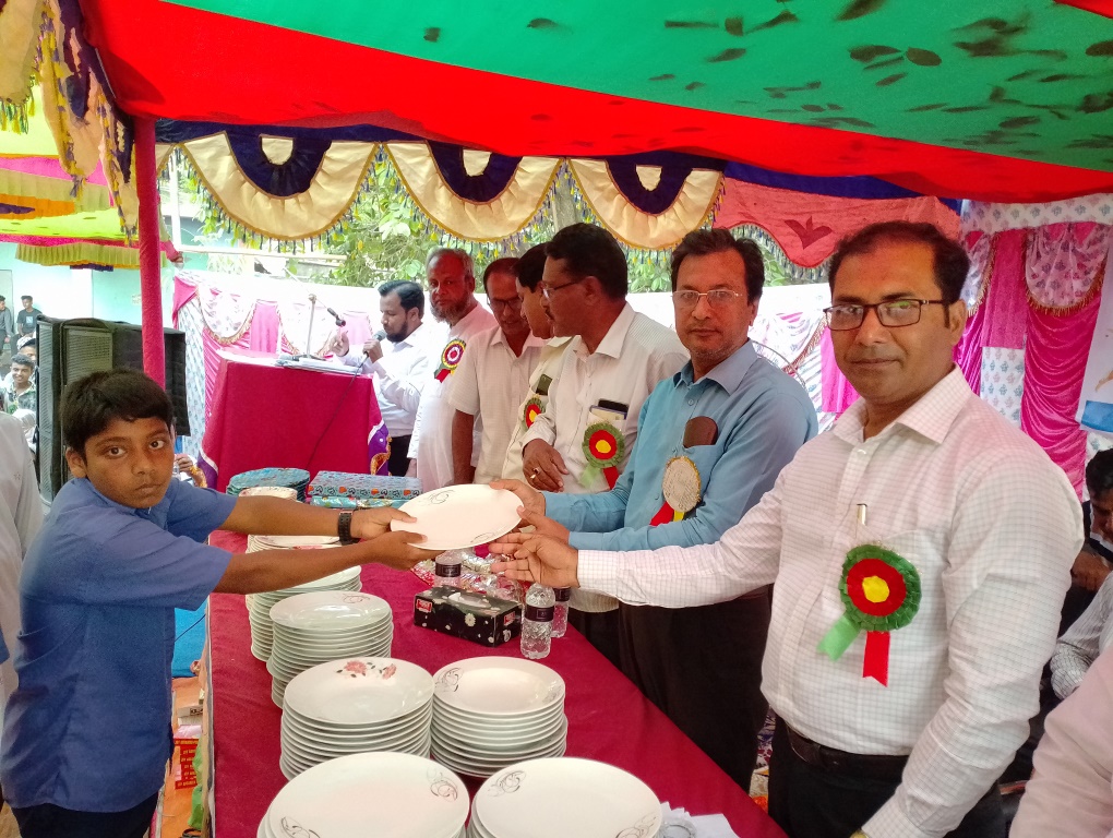 তিতুদহ মাধ্যমিক বিদ্যালয়ে বার্ষিক ক্রীড়া, সাংস্কৃতিক প্রতিযোগিতা ও পুরস্কার বিতরণ