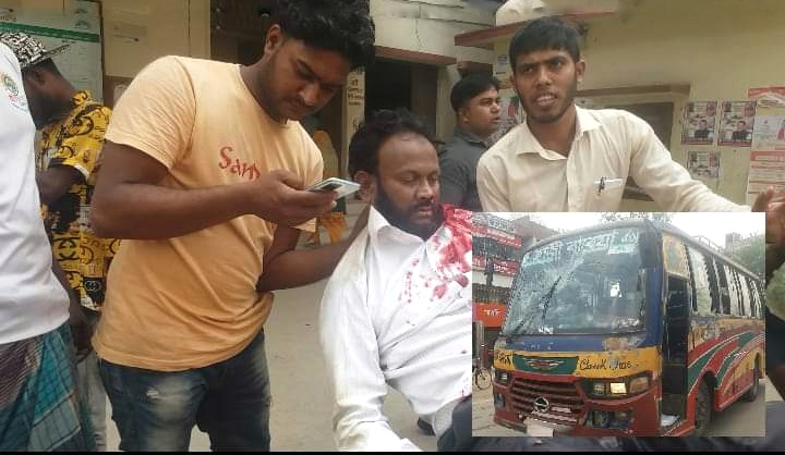 গাংনীতে যাত্রীবাহী বাসের ধাক্কায় পল্লী চিকিৎসক নিহত