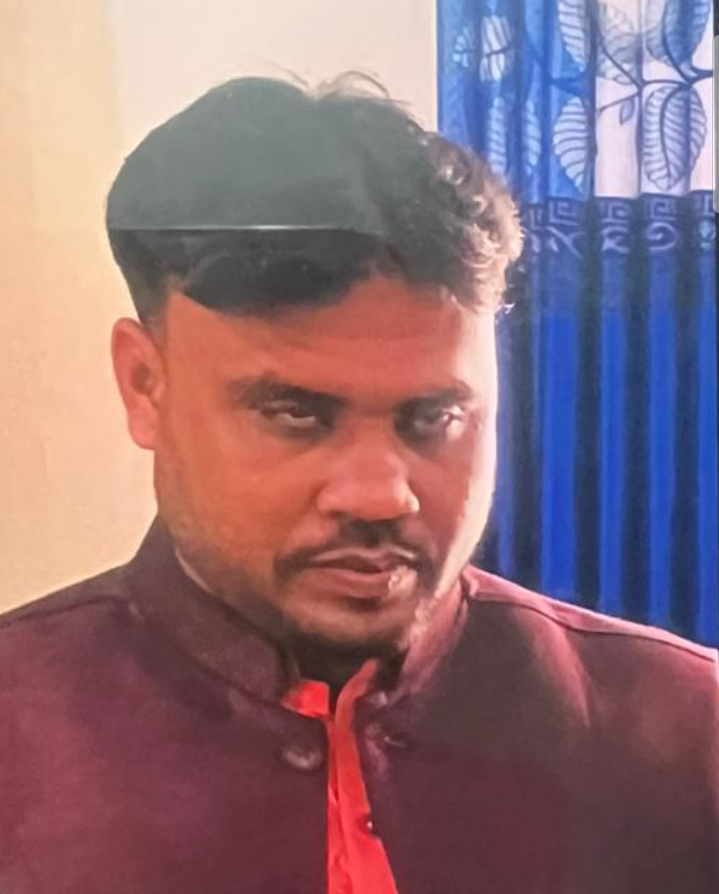মেম্বারের বিরুদ্ধে থানায় অভিযোগ
