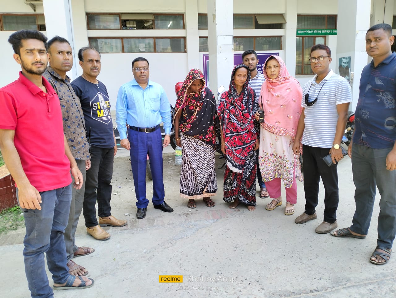 গাঁজাসহ আটক দুই নারীর জেল-জরিমানা