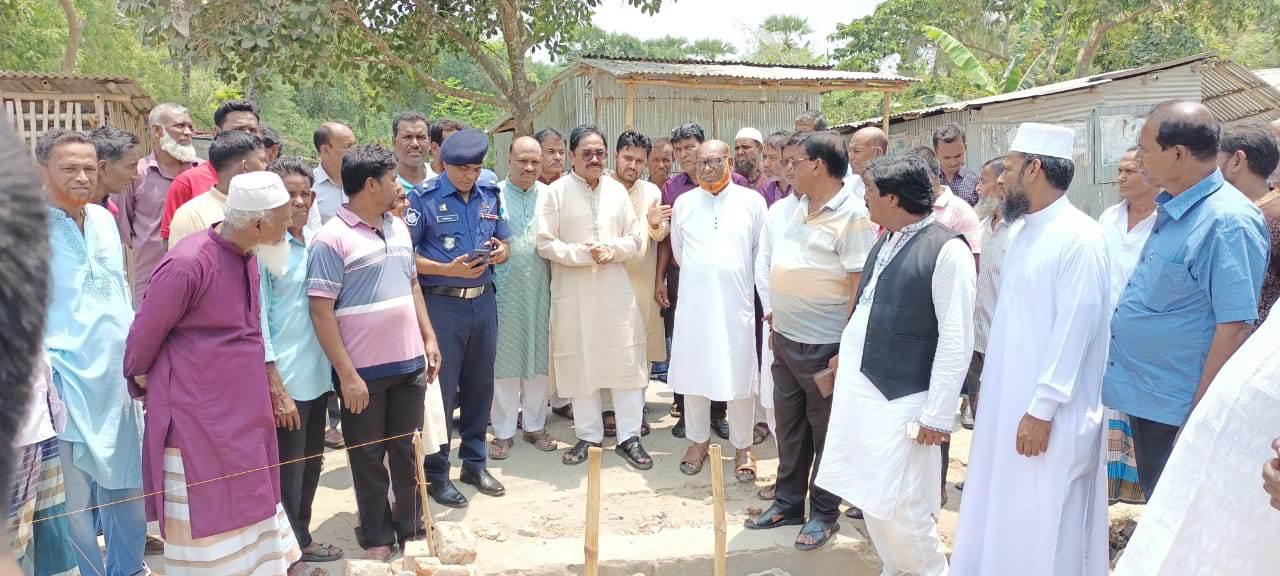 জীবননগর মিনাজপুর জামে মসজিদ নির্মাণকাজের উদ্বোধন