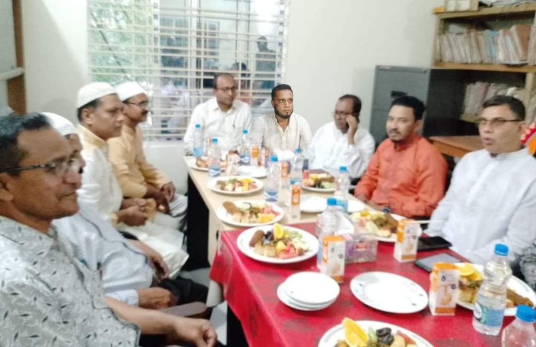 চুয়াডাঙ্গার বিভিন্ন স্থানে ইফতার ও দোয়া অনুষ্ঠিত