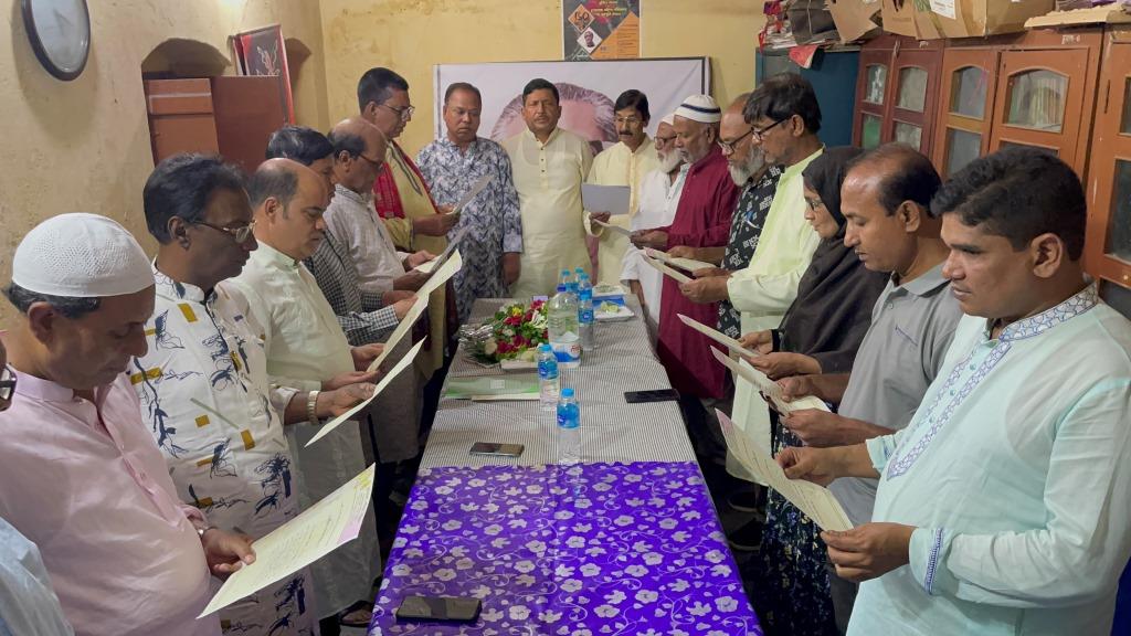 চুয়াডাঙ্গা সাহিত্য পরিষদের নবনির্বাচিত কার্যনির্বাহী কমিটির কার্যভার ও শপথ গ্রহণ অনুষ্ঠিত
