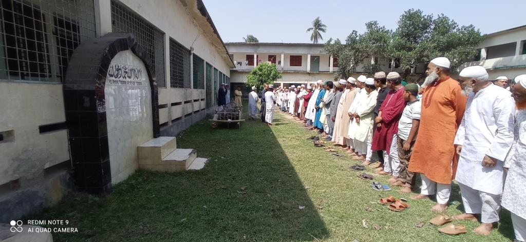 চুয়াডাঙ্গায় জানাজা শেষে শামসুজ্জোহা মালিকের দাফন সম্পন্ন
