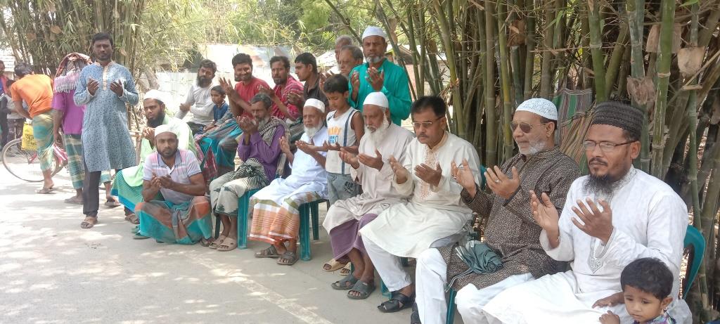 আন্দুলবাড়ীয়া ঘরামীপাড়া জামে মসজিদের ছাদ ঢালাই কাজের উদ্বোধন